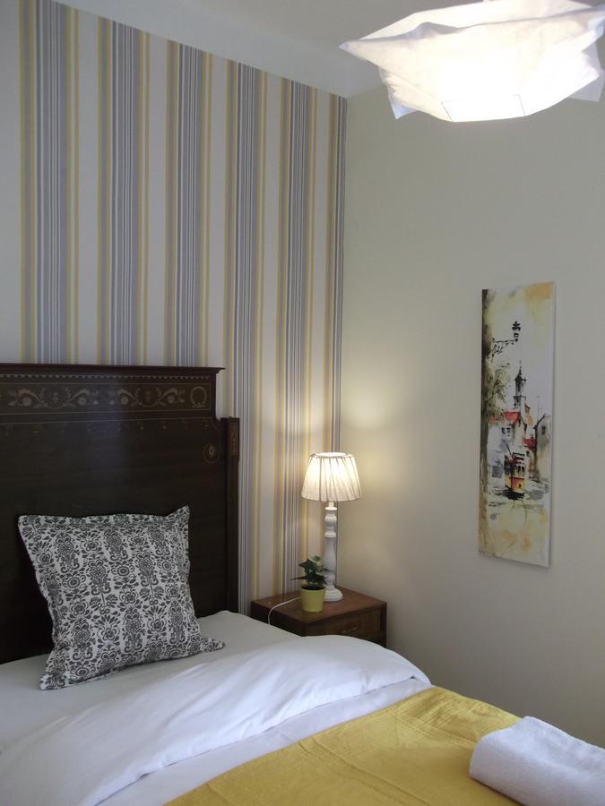 Apartment Angola Floor 6 Bedrooms Lissabon